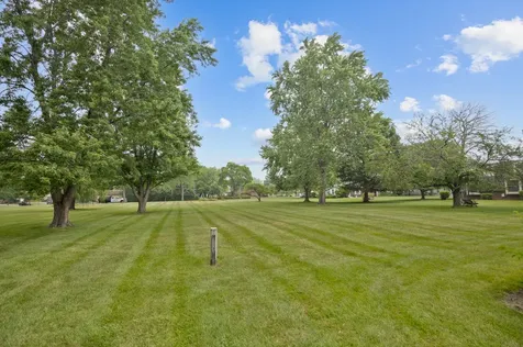 806 Pahl Road Elk Grove Village IL 60007