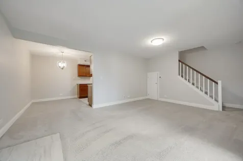 806 Pahl Road Elk Grove Village IL 60007