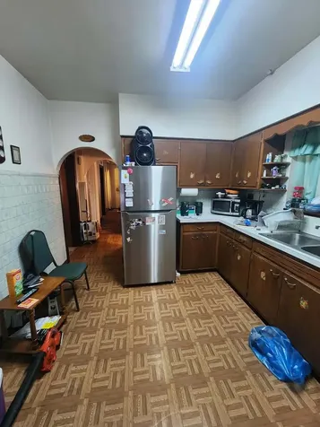 9346 South Woodlawn Avenue Chicago IL 60619