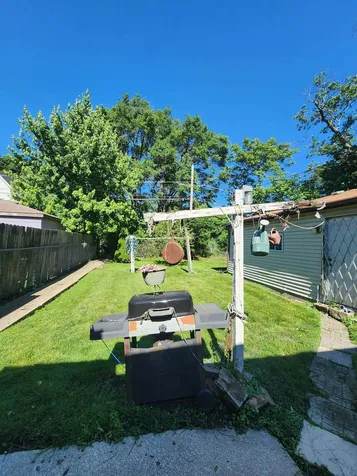 9346 South Woodlawn Avenue Chicago IL 60619
