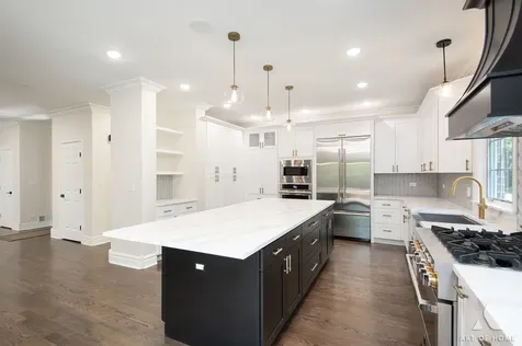1635 Sequoia Trail Glenview IL 60025