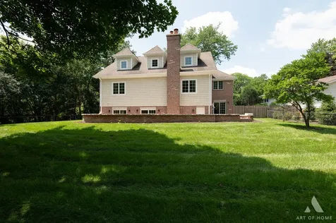 1635 Sequoia Trail Glenview IL 60025