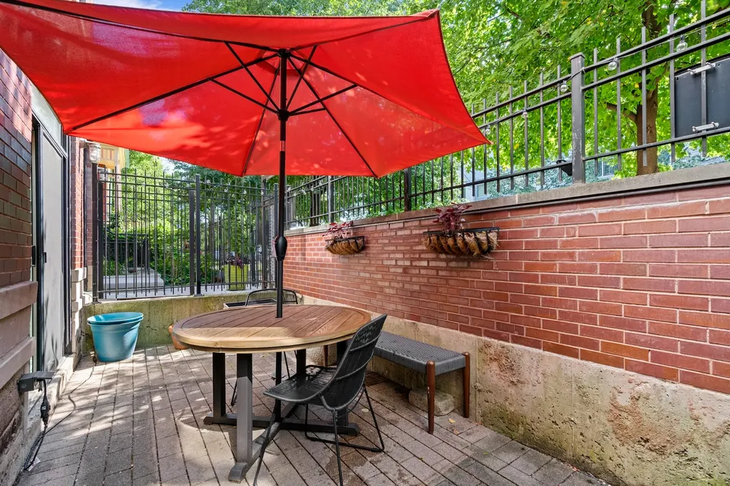 1525 North Claremont Avenue Chicago IL 60622