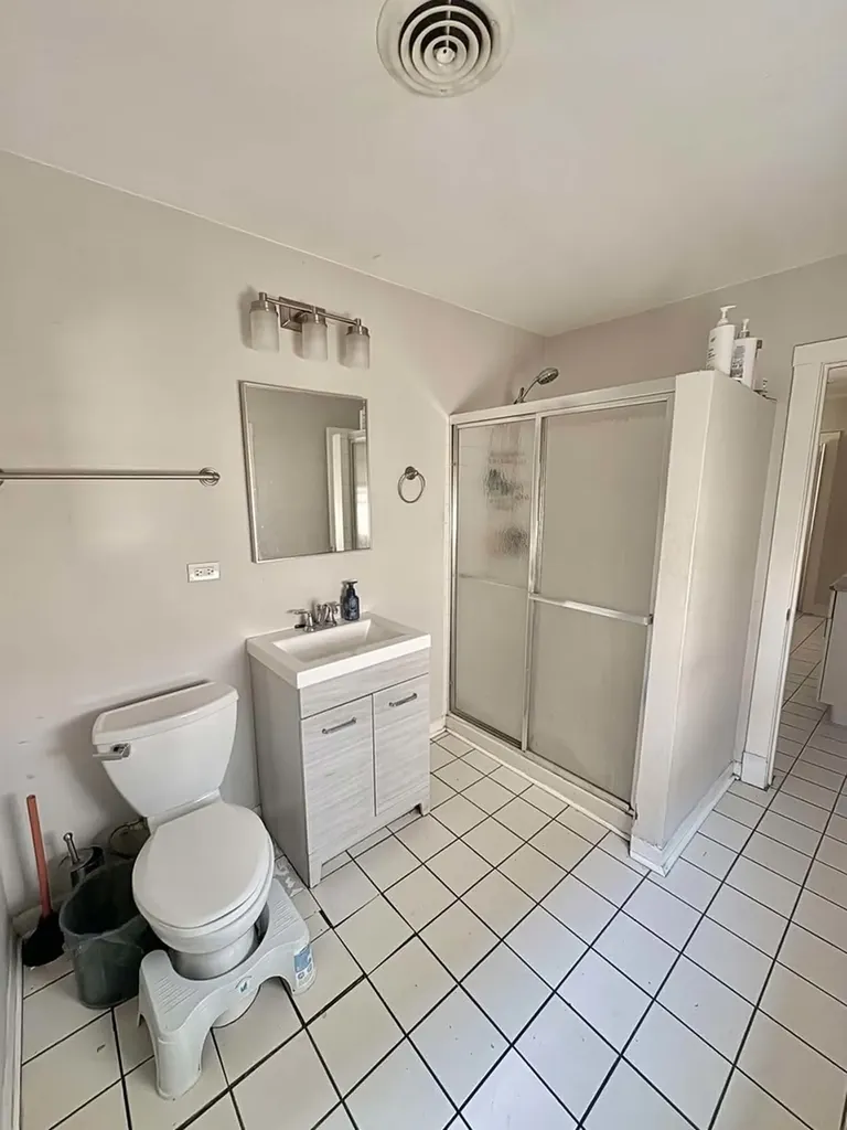 3338 North Oriole Avenue Chicago IL 60634