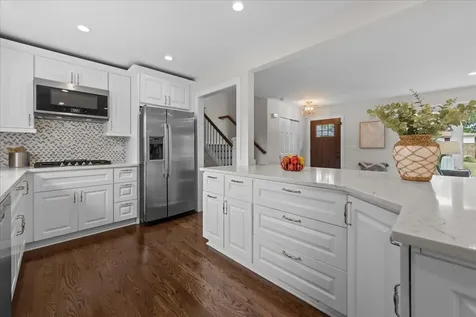 821 Castlewood Lane Deerfield IL 60015