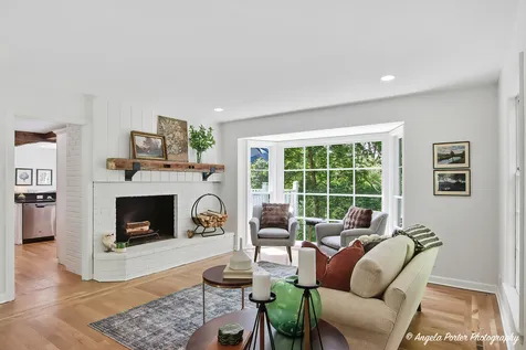 15 Willet Way Trout Valley IL 60013