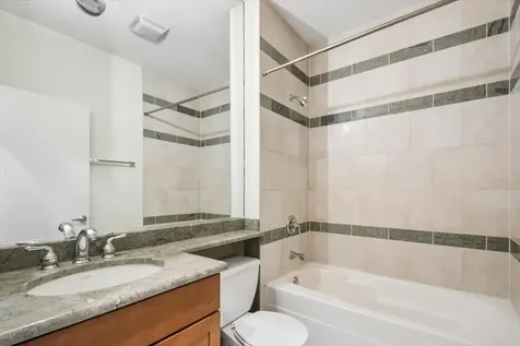 960 North Crosby Street Chicago IL 60610