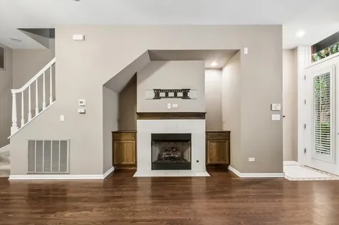 960 North Crosby Street Chicago IL 60610