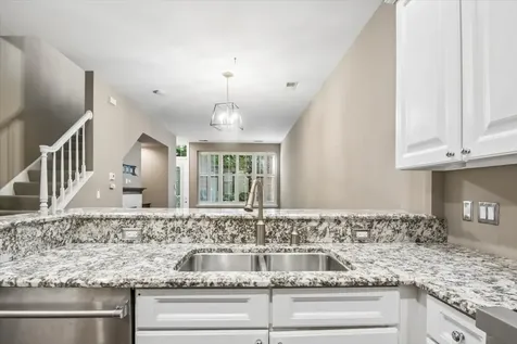 960 North Crosby Street Chicago IL 60610