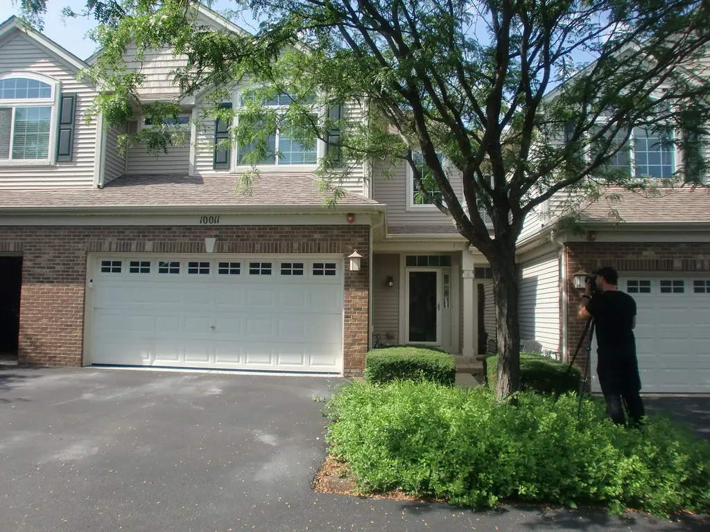 10011 Cummings Street Huntley IL 60142