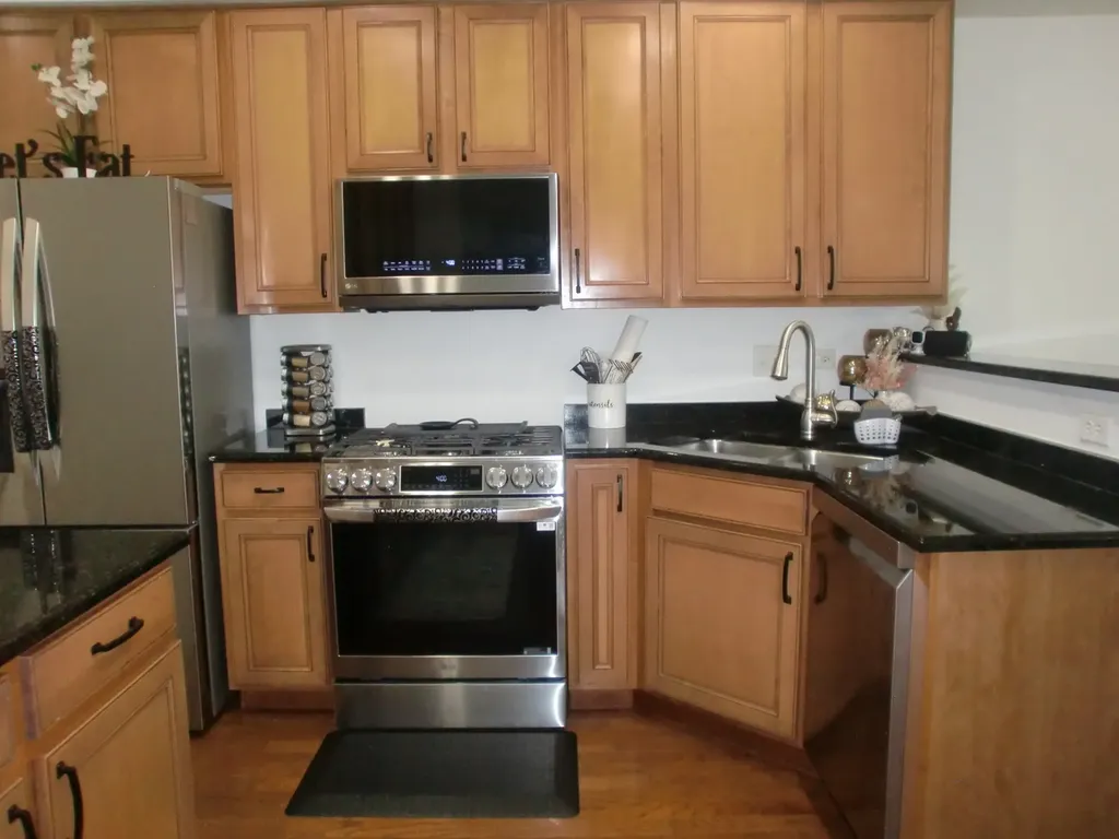 10011 Cummings Street Huntley IL 60142