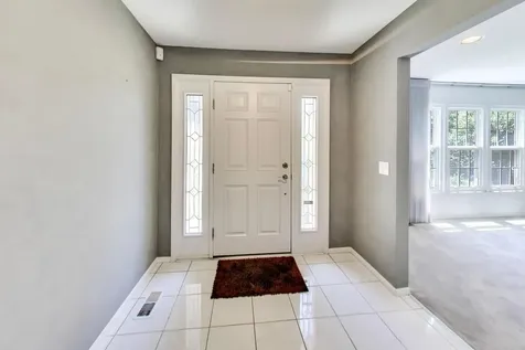 136 East Fox Hill Drive Buffalo Grove IL 60089