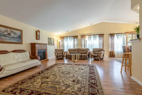 263 Shadow Creek Circle Vernon Hills IL 60061
