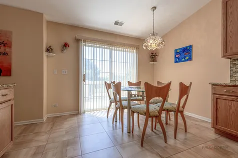 263 Shadow Creek Circle Vernon Hills IL 60061