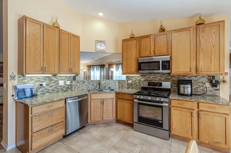 263 Shadow Creek Circle Vernon Hills IL 60061
