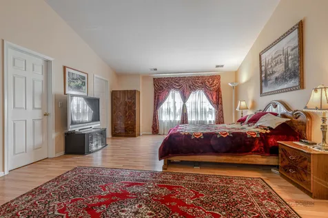 263 Shadow Creek Circle Vernon Hills IL 60061