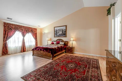 263 Shadow Creek Circle Vernon Hills IL 60061