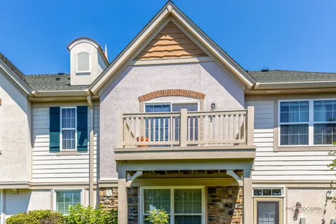 263 Shadow Creek Circle Vernon Hills IL 60061