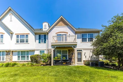 263 Shadow Creek Circle Vernon Hills IL 60061