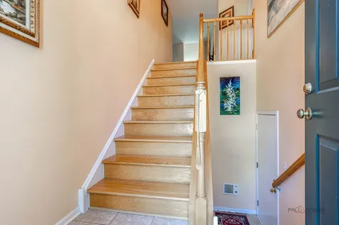263 Shadow Creek Circle Vernon Hills IL 60061