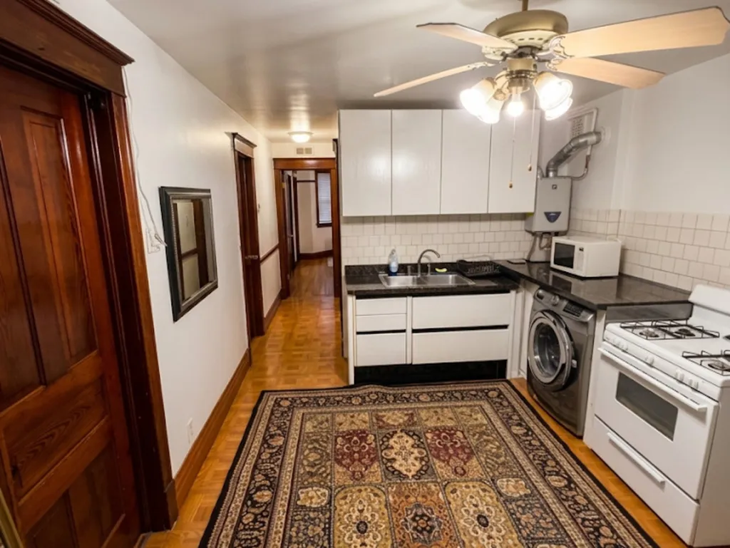 2507 West Walton Street Chicago IL 60622