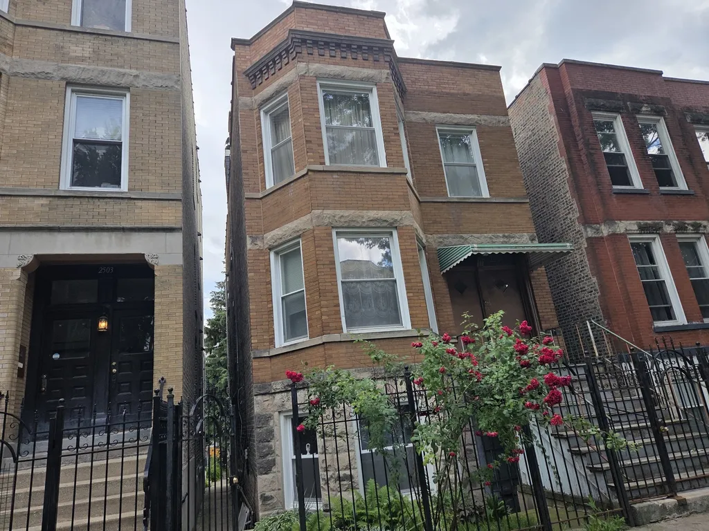 2507 West Walton Street Chicago IL 60622
