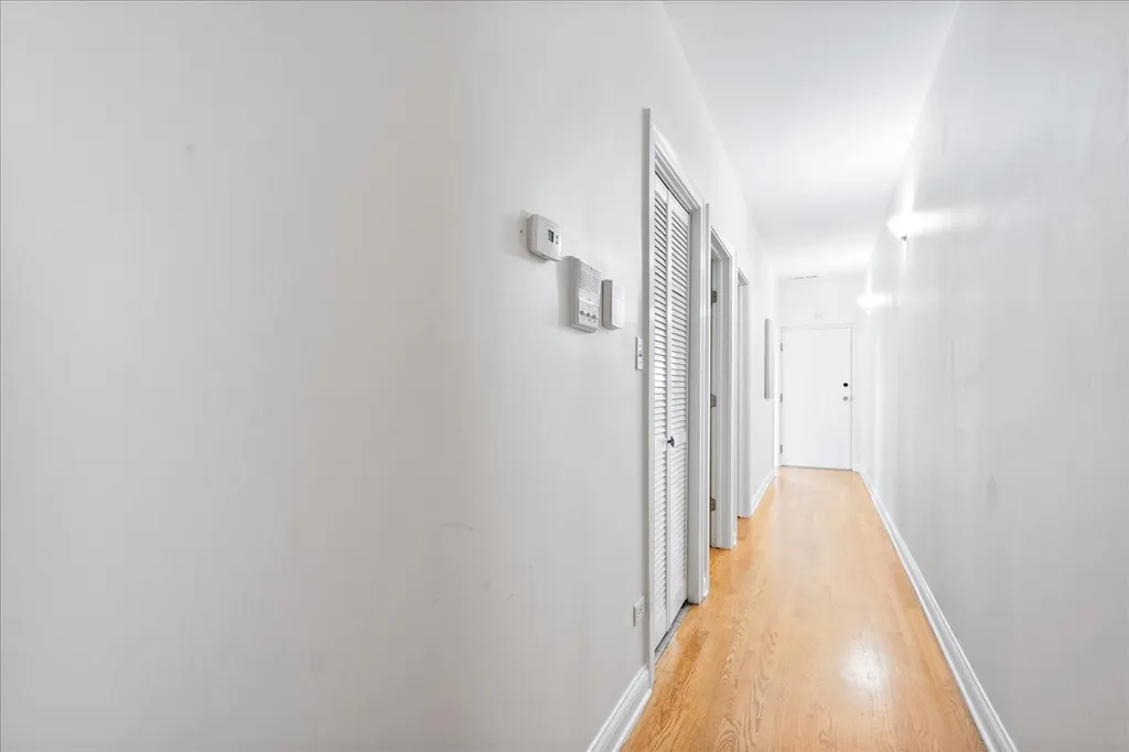 1242 North Maplewood Avenue Chicago IL 60622