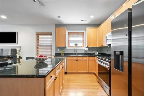 1242 North Maplewood Avenue Chicago IL 60622