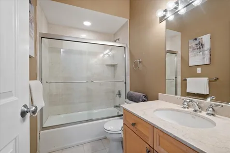 1242 North Maplewood Avenue Chicago IL 60622