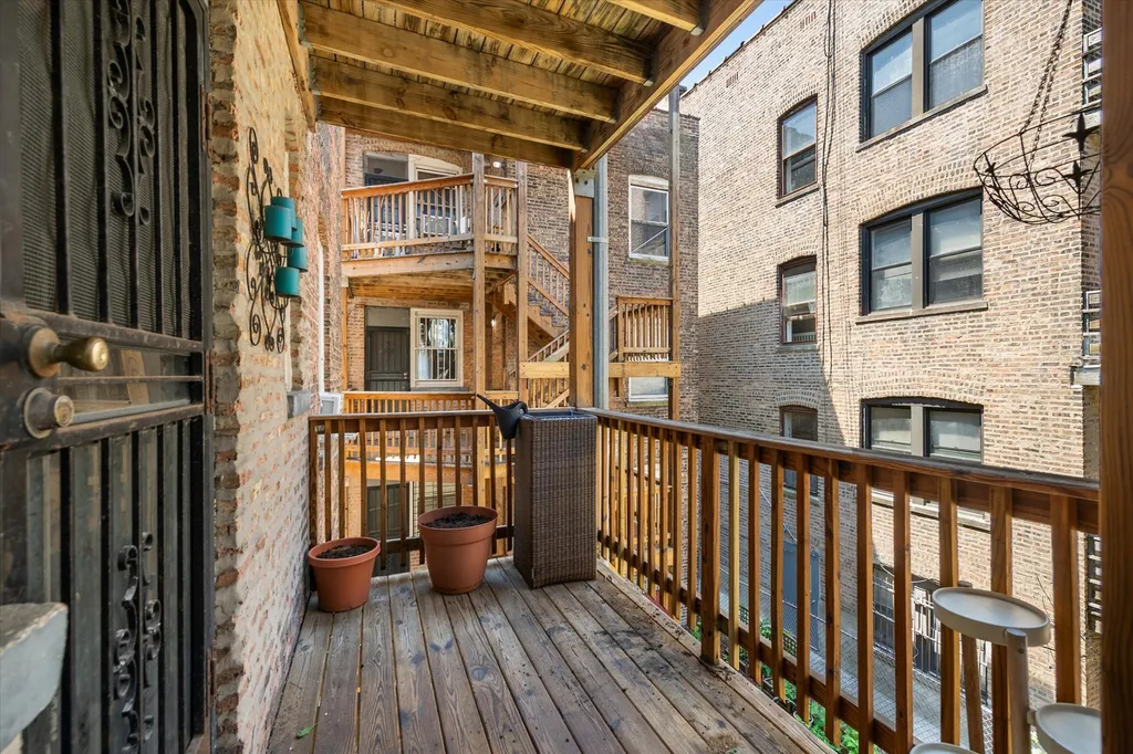 5052 South Blackstone Avenue Chicago IL 60615
