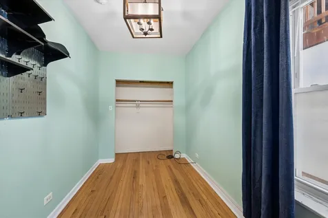 5052 South Blackstone Avenue Chicago IL 60615