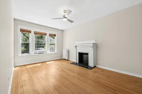 5052 South Blackstone Avenue Chicago IL 60615