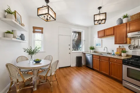 5052 South Blackstone Avenue Chicago IL 60615