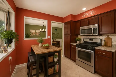 1121 North Crabtree Lane Mount Prospect IL 60056