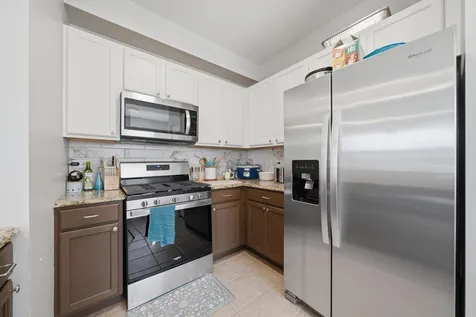 541 North Fox Trail Round Lake IL 60073