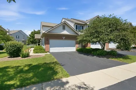541 North Fox Trail Round Lake IL 60073