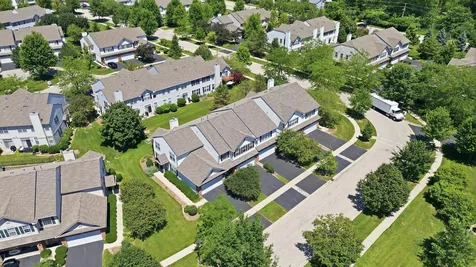 541 North Fox Trail Round Lake IL 60073