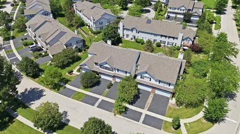 541 North Fox Trail Round Lake IL 60073