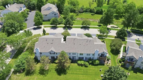 541 North Fox Trail Round Lake IL 60073