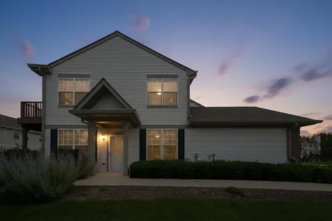 541 North Fox Trail Round Lake IL 60073
