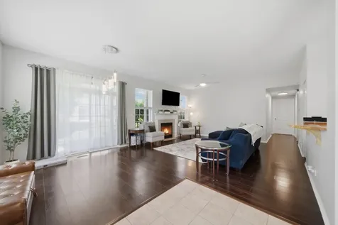 541 North Fox Trail Round Lake IL 60073