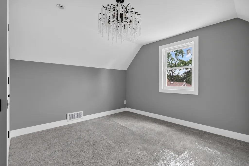 3653 West 107th Street Chicago IL 60655