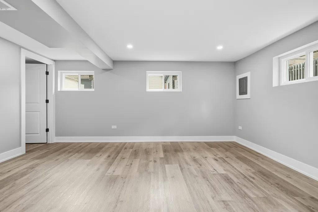3653 West 107th Street Chicago IL 60655