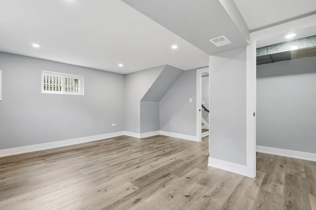 3653 West 107th Street Chicago IL 60655