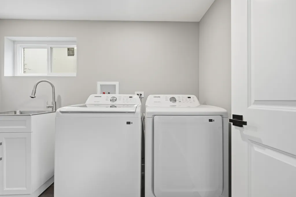 3653 West 107th Street Chicago IL 60655