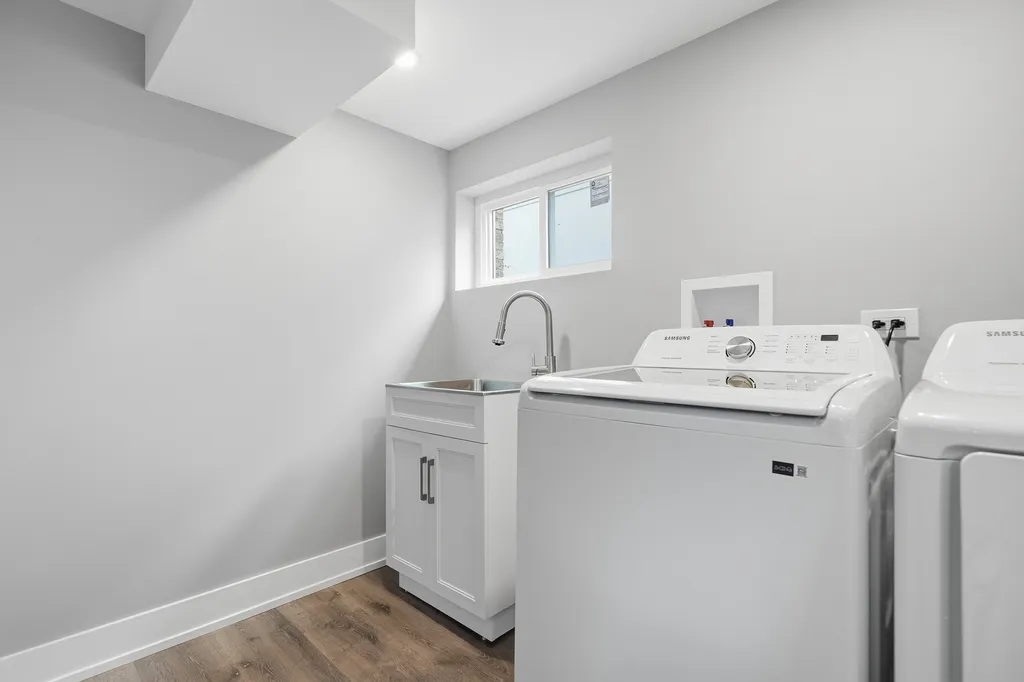 3653 West 107th Street Chicago IL 60655
