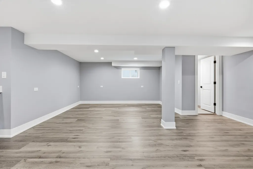 3653 West 107th Street Chicago IL 60655