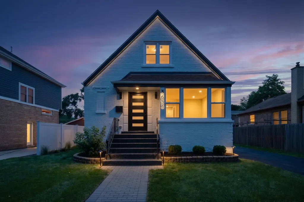 3653 West 107th Street Chicago IL 60655