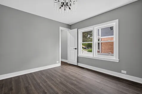 3653 West 107th Street Chicago IL 60655