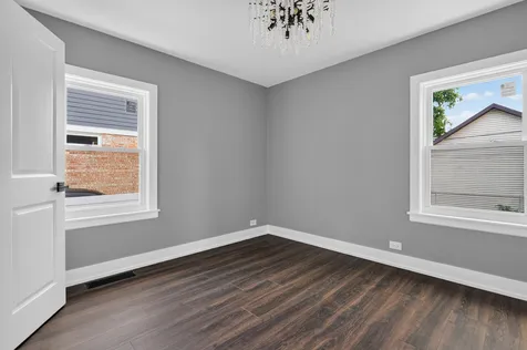 3653 West 107th Street Chicago IL 60655